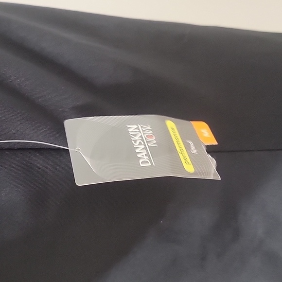Danskin Size M Black Funnel Neck Pullover Athletic Top, Long Sleeve NEW with Tag - Picture 6 of 15